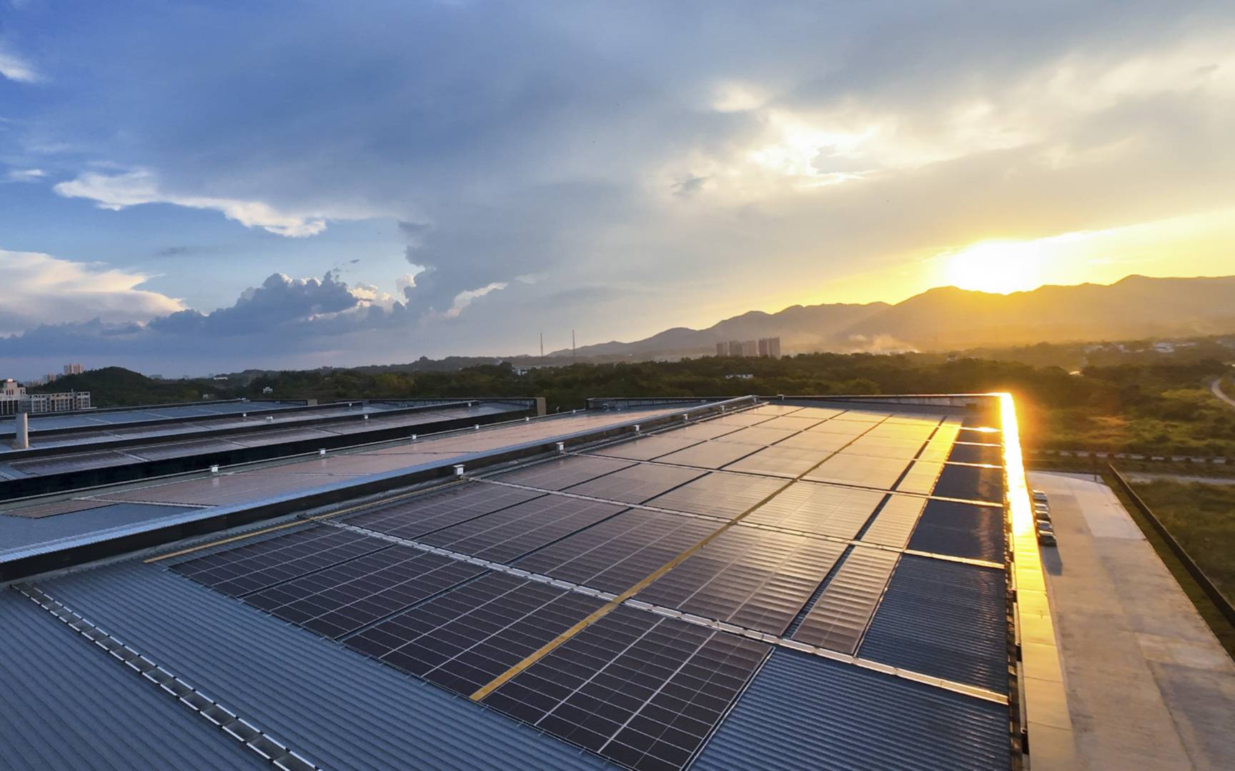 方大集團分布式光伏項目雙地落地，屋頂之上點亮綠色未來